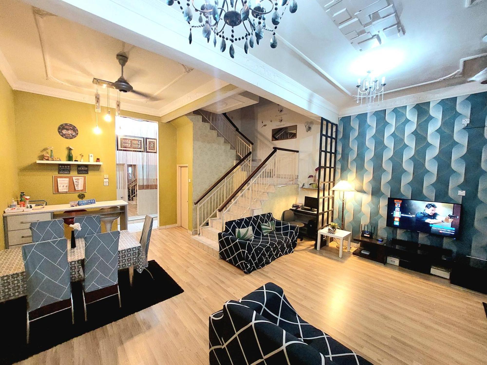 E&A Homestay Klia/ Sepang/ Nilai Exterior foto